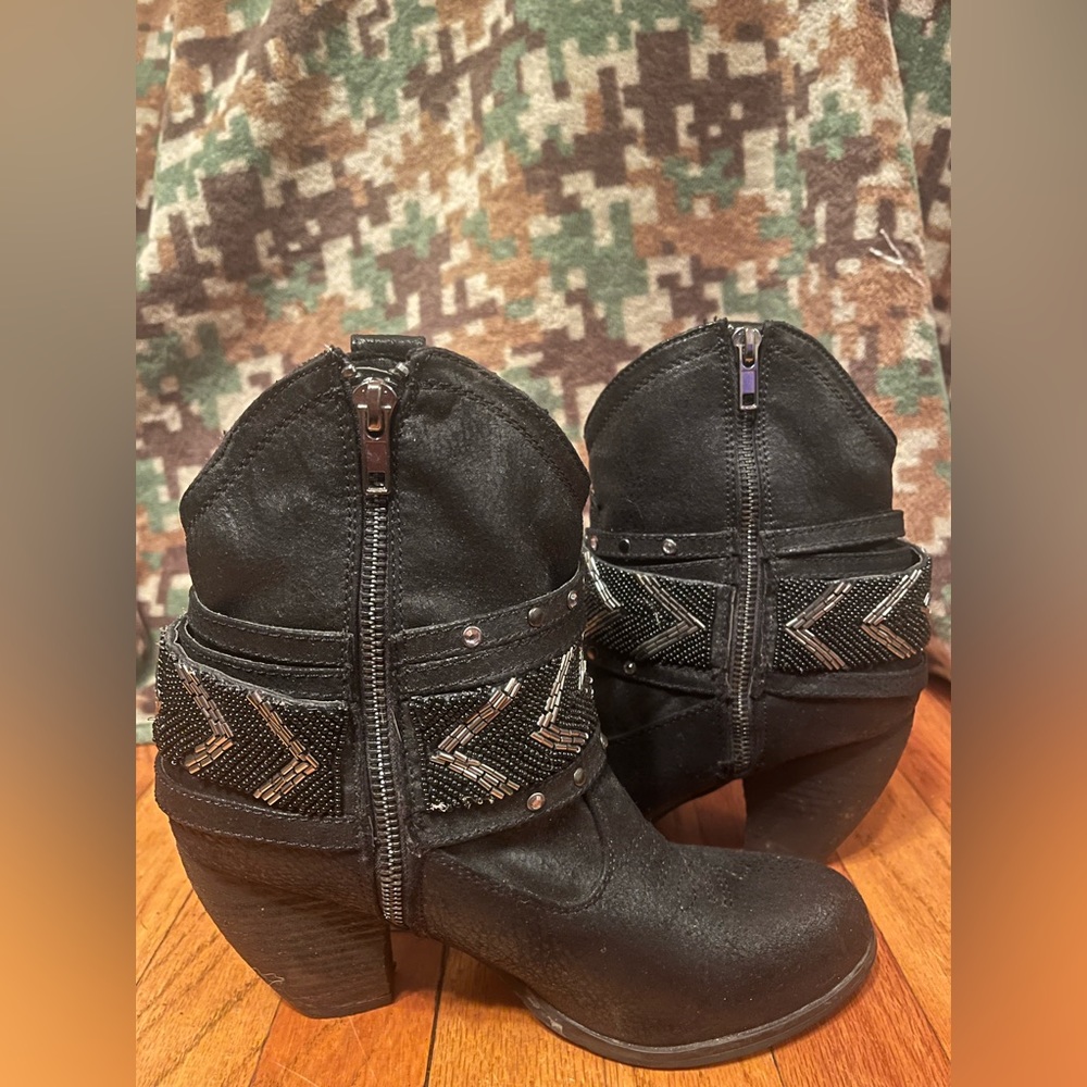 Cowboy Chic black booties size 9 - Picture 7 of 8